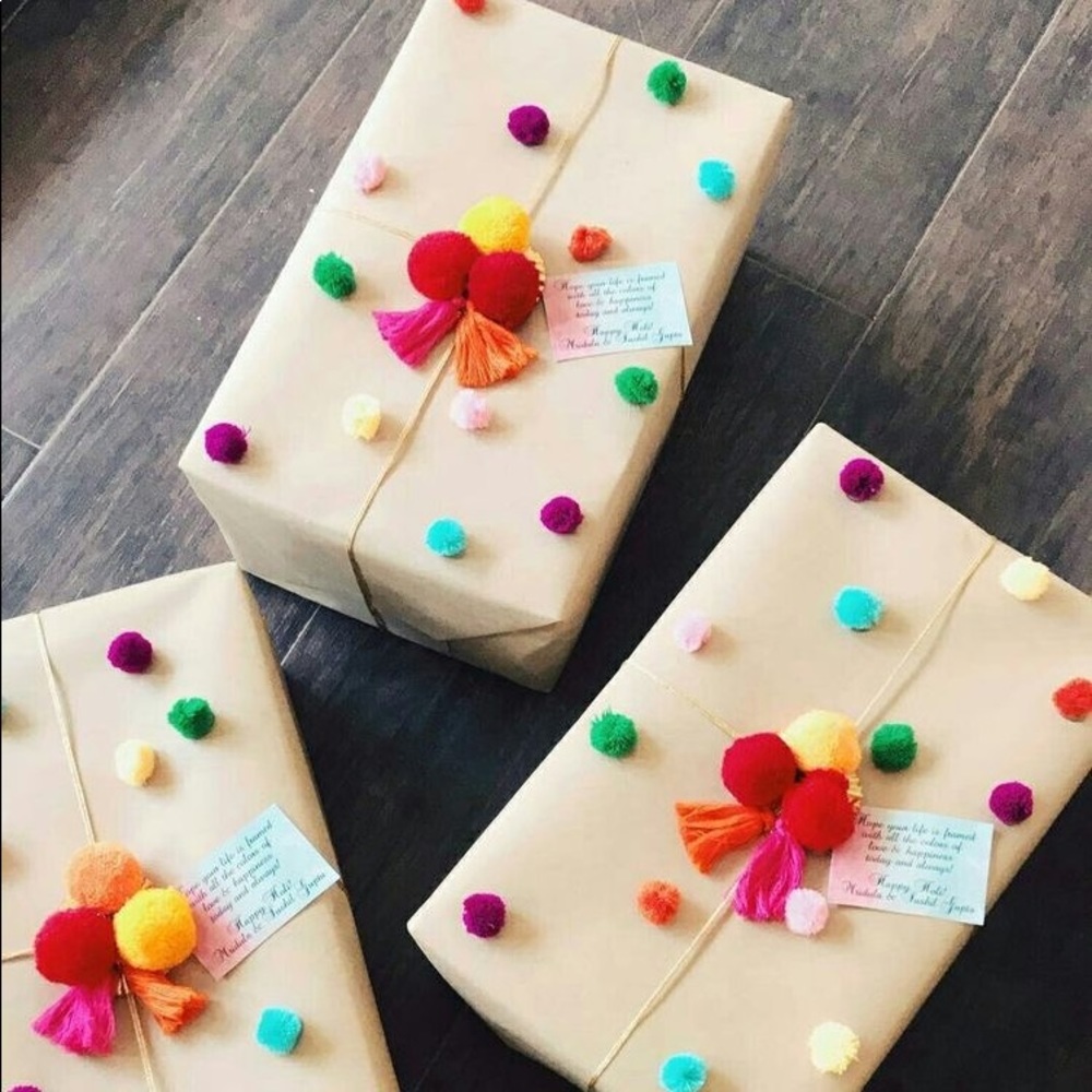Complementary Gift Wrapping - Picture 1 of 1